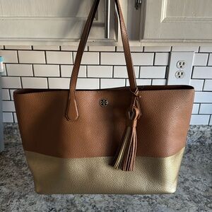 Tory Burch two tone tote 👜